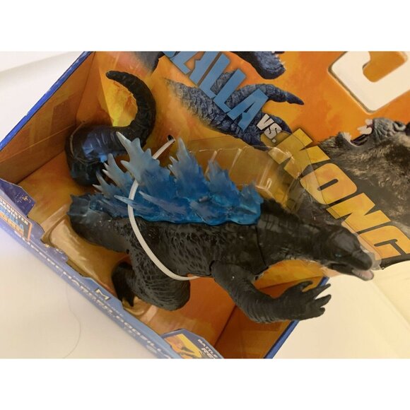 PLAYMATES MonsterVerse GODZILLA VS KONG SUPERCHARGED GODZILLA 6" ACTION FIGURE - Picture 7 of 9